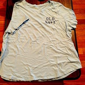 Old Navy T shirt. Size 2X